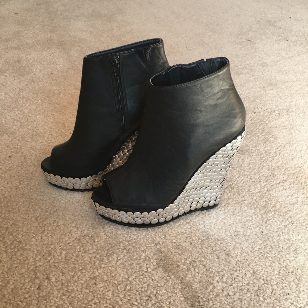 Black Peep Toe with silver  Wedge